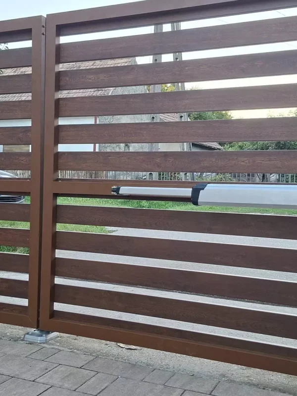 Kustos BTB40 kétszárnyú kapumotor