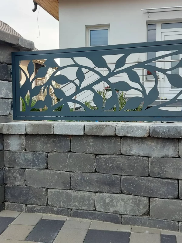 Gondozásmentes kerítés, lézervágott kerítés, acél lézervágott panel természet mintával