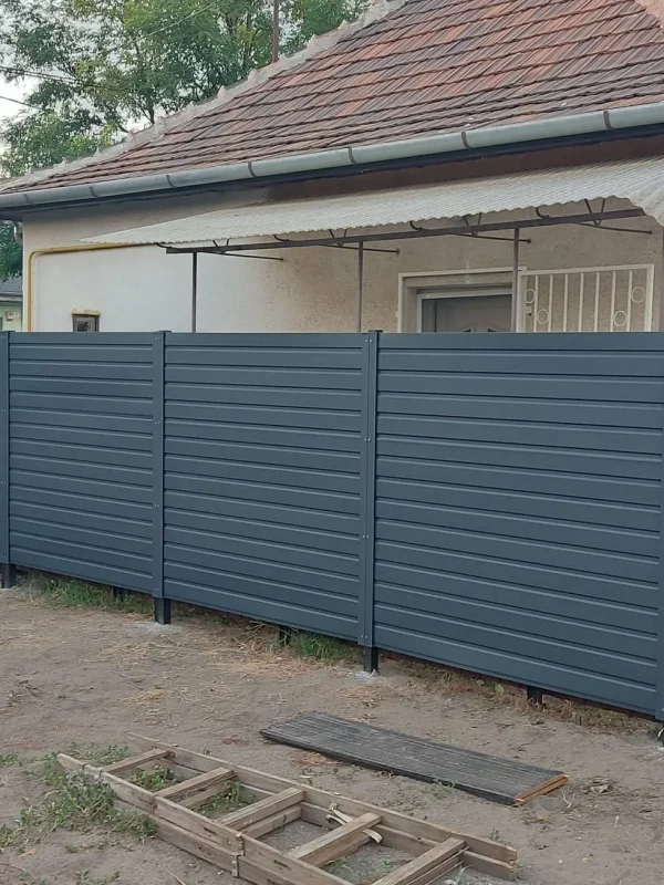 vario acél oldalkerítés, egyszínű acél